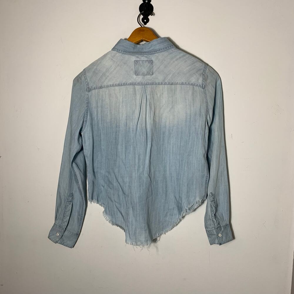 Womens Rails Lightweight Denim Cropped Raw Hem Button Front Blouse Size S EUC! - Picture 4 of 4